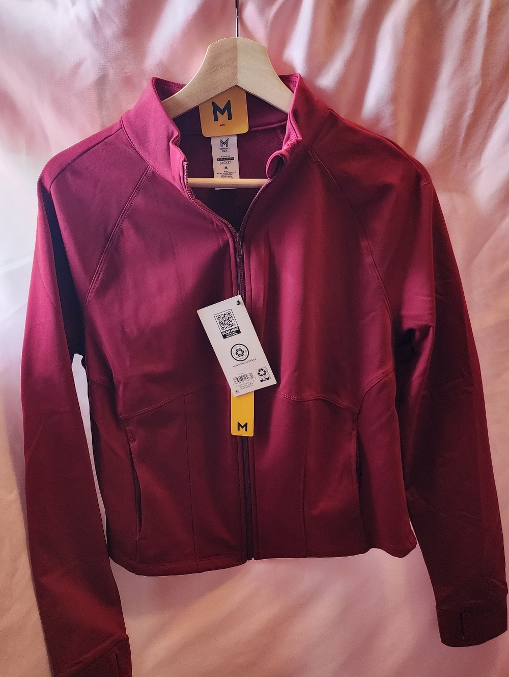 Members Mark Burgundy Zip-Up Women's Jacket With Thumb Holes. NWT
